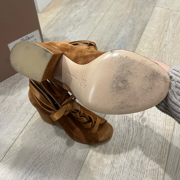 Gianvito Rossi Brooklyn Lace-Front Peep-Toe Suede Ankle Boot in size 37 - Picture 13 of 14